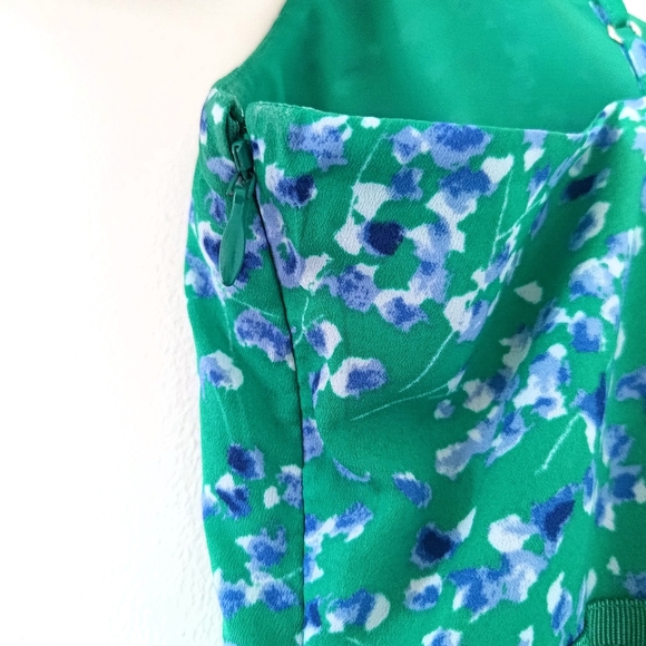 Chiffon tiered camisole top in teal green with speckled blue florals in size 0 - Picture 3 of 4